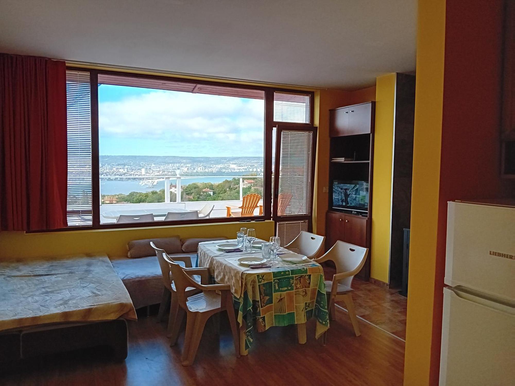 Apartament Zaliva ヴァルナ エクステリア 写真